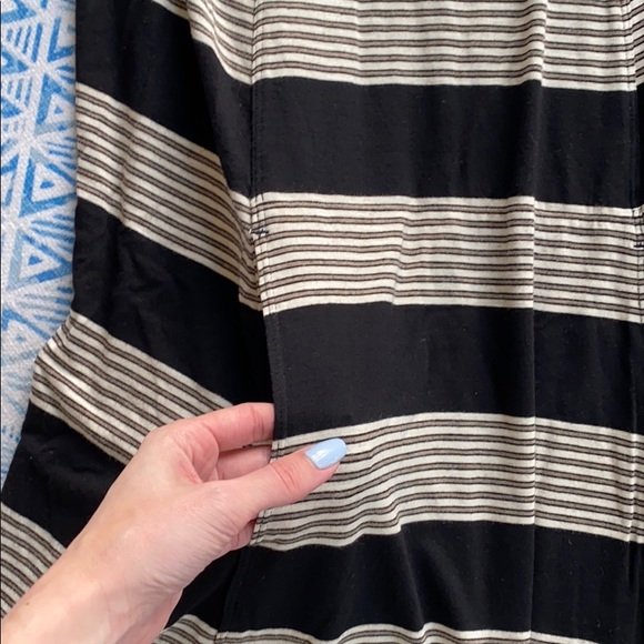 Max Studio Chevron Pocket Dress - Picture 4 of 6